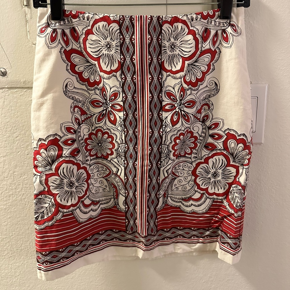 Beautiful Ann Taylor Loft Skirt